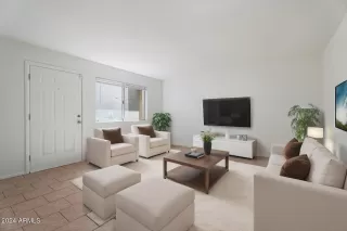 Photo #2: 6761809 Listing 