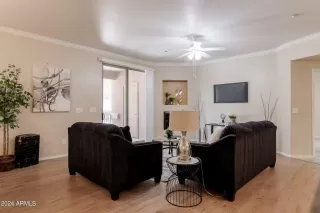 Photo #3: 6761942 Listing