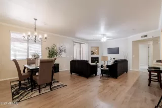 Photo #4: 6761942 Listing