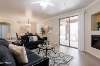 Photo #5: 6761942 Listing