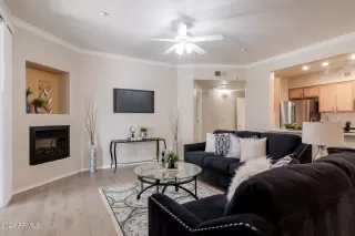 Photo #6: 6761942 Listing