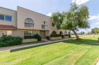 Photo #2: 6762027 Listing