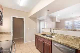 Photo #6: 6762035 Listing 