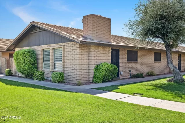 MLS: 6762283 Condo For Sale