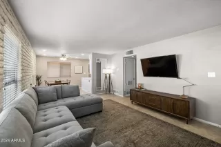 Photo #1: 6762283 Listing