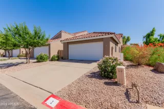 Photo #4: 6762584 Listing