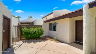 Photo #2: 6762716 Listing