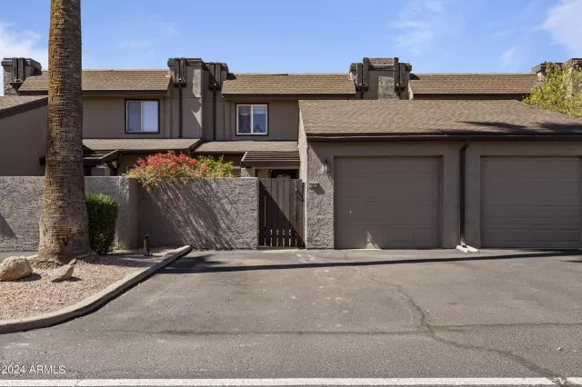 MLS: 6763029 Condo For Sale