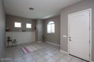 Photo #3: 6763076 Listing 