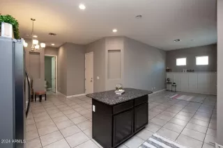 Photo #6: 6763076 Listing 