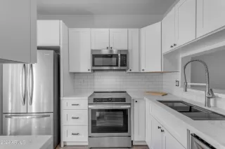 Photo #2: 6763279 Listing 