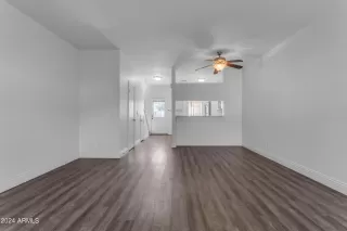 Photo #5: 6763279 Listing 