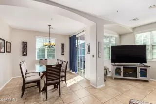 Photo #3: 6763626 Listing