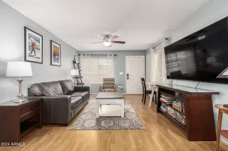 Photo #2: 6763635 Listing