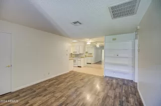 Photo #3: 6763690 Listing