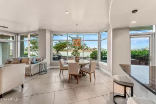 Photo #3: 6763839 Listing 