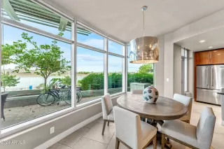 Photo #6: 6763839 Listing 