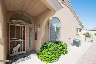 Photo #2: 6764066 Listing 