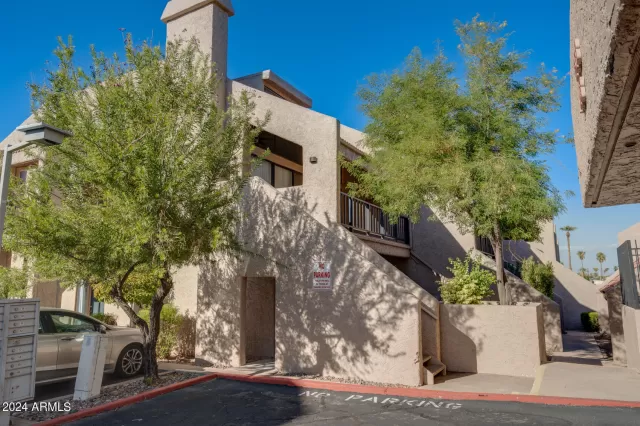 MLS: 6764068 Condo For Sale