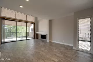 Photo #6: 6764068 Listing 