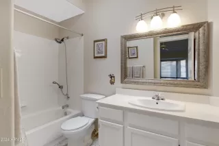 Photo #6: 6764273 Listing