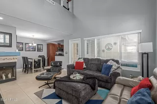 Photo #6: 6764568 Listing 