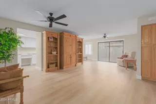 Photo #5: 6765180 Listing