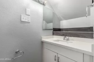 Photo #6: 6765361 Listing 