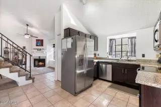 Photo #4: 6765402 Listing