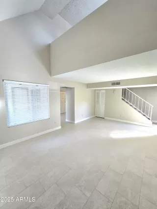 Photo #2: 6765486 Listing 