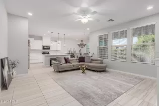 Photo #5: 6766202 Listing 