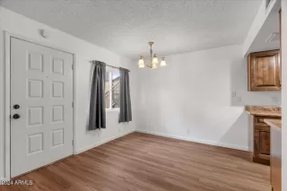 Photo #2: 6766403 Listing 