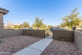 Photo #3: 6766545 Listing