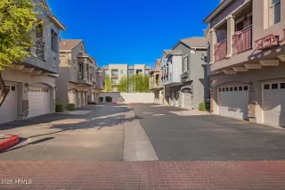 Photo #3: 6766656 Listing