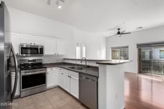 Photo #4: 6766656 Listing