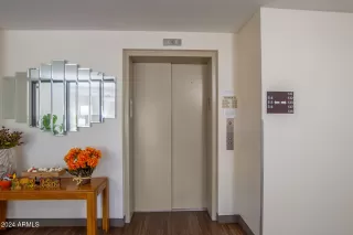 Photo #5: 6766683 Listing