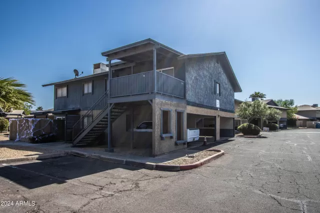 MLS: 6766748 Condo For Sale