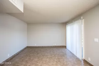 Photo #4: 6766748 Listing 