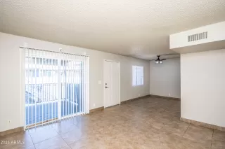 Photo #5: 6766748 Listing 