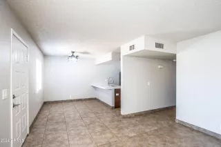 Photo #6: 6766748 Listing 