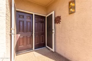 Photo #3: 6766907 Listing