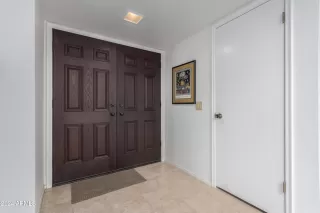 Photo #4: 6766907 Listing