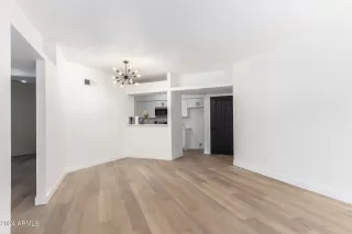 Photo #3: 6767386 Listing