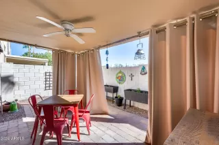 Photo #5: 6767886 Listing