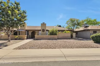 BRADLEY MANOR Condos for Sale