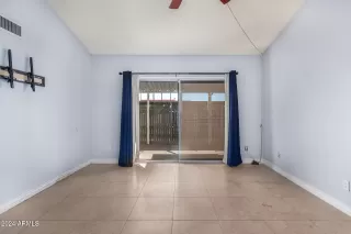 Photo #4: 6767981 Listing