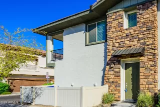 Photo #5: 6767984 Listing 