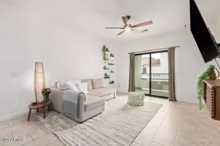 Photo #4: 6768431 Listing