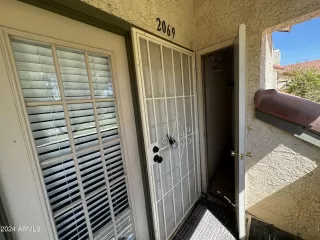 Photo #3: 6768579 Listing