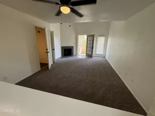 Photo #6: 6768579 Listing